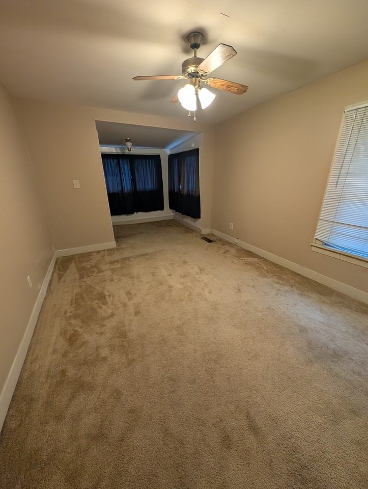1268 Sw Western Ave #1A - Photo 7 of 14