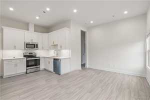 featured image of 225 Katonah Ave #1