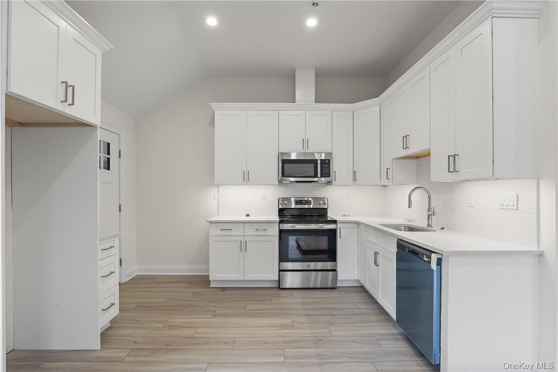 225 Katonah Ave #1 - Photo 3 of 10
