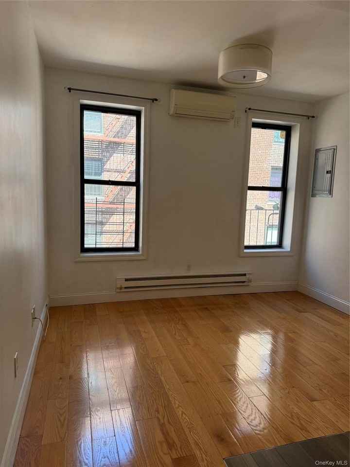 13230 Sanford Ave #4AF - Photo 5 of 6