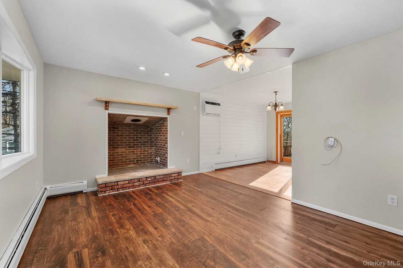 3 Fredrick Dr - Photo 5 of 40