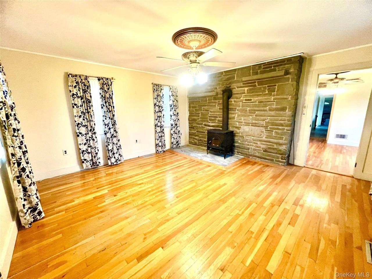 57 Hubbard Rd - Photo 6 of 30
