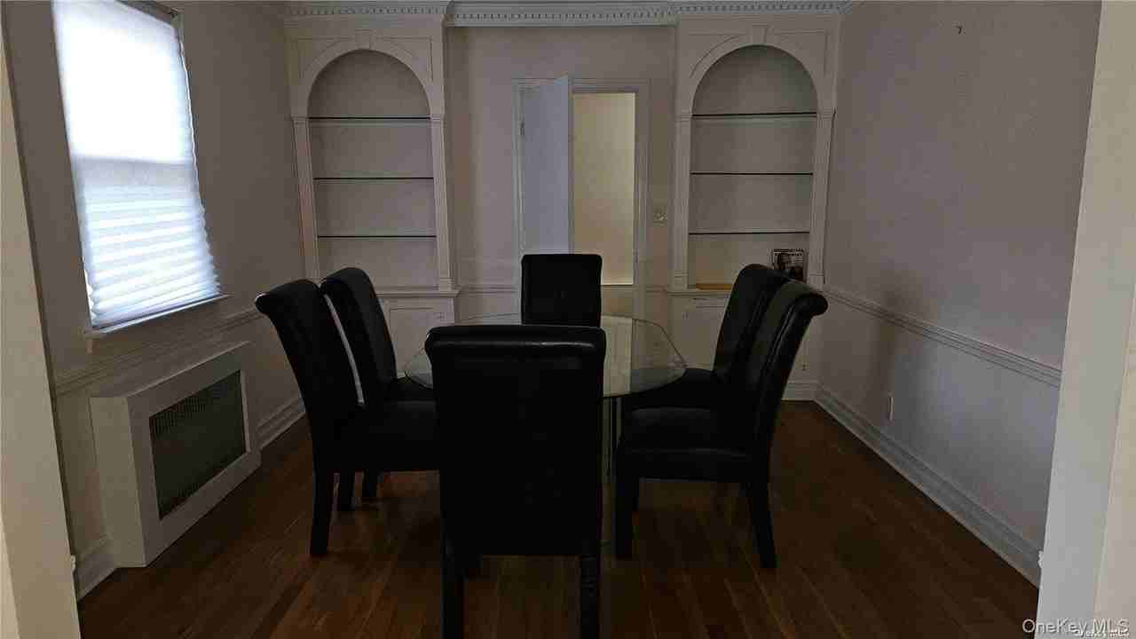 7364 196th St - Photo 4 of 15