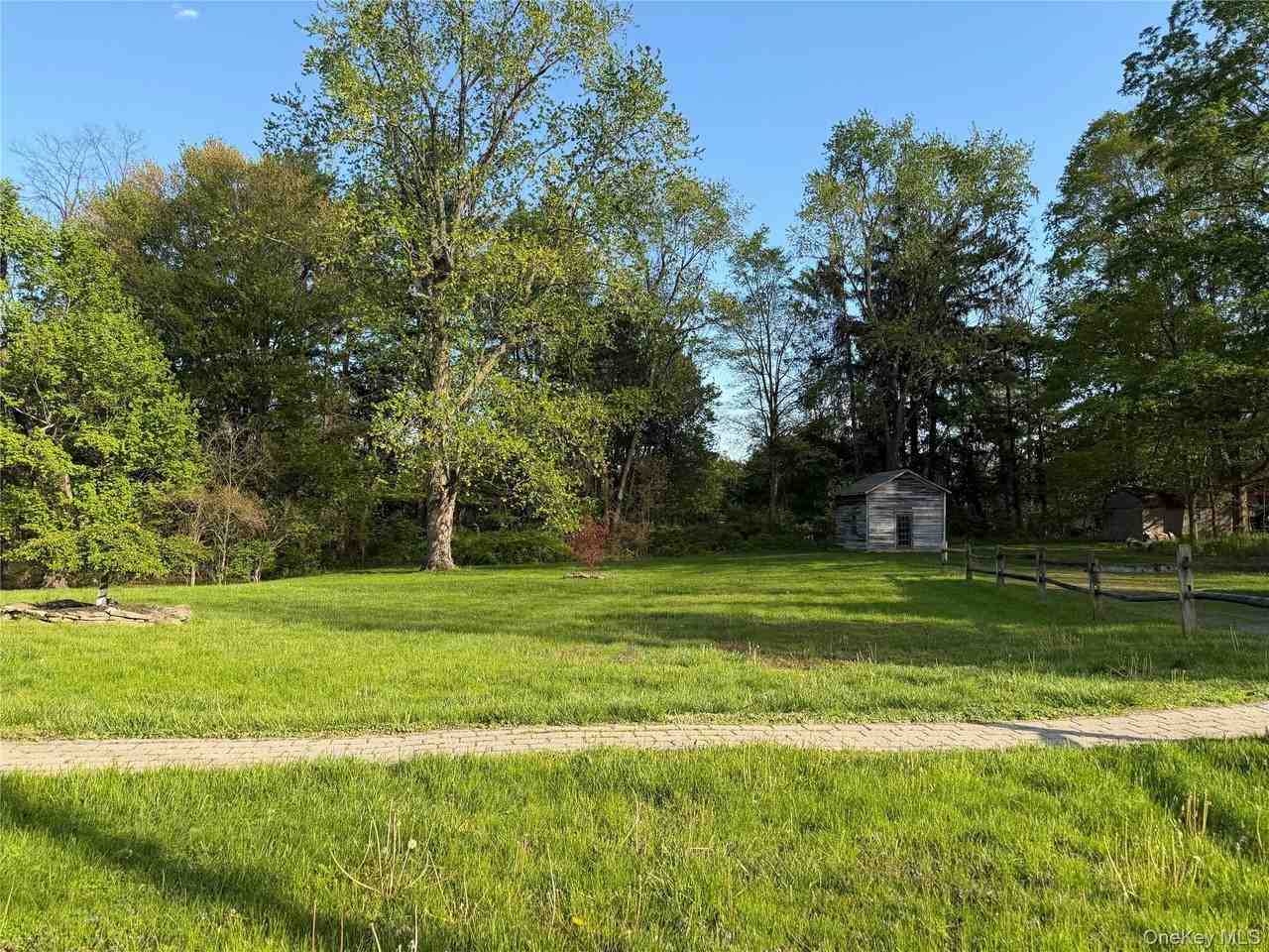 788 Dutchess Tpke - Photo 3 of 23