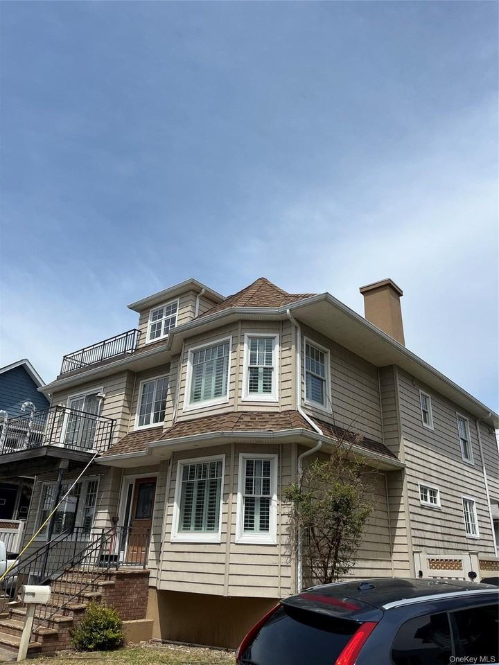3 Pennsylvania Ct - Photo 3 of 5