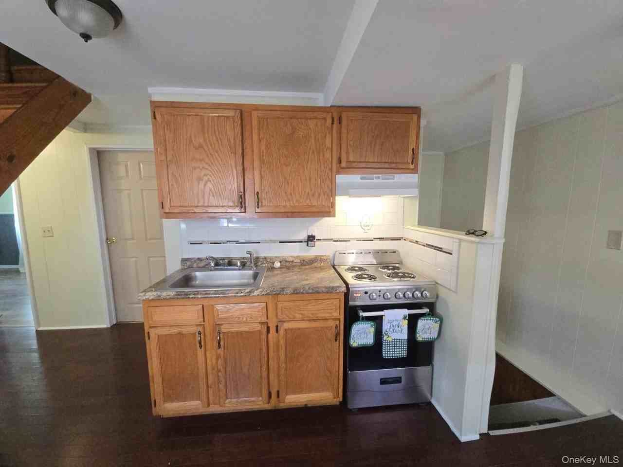 30 Lake Dr #2ndFL - Photo 2 of 7