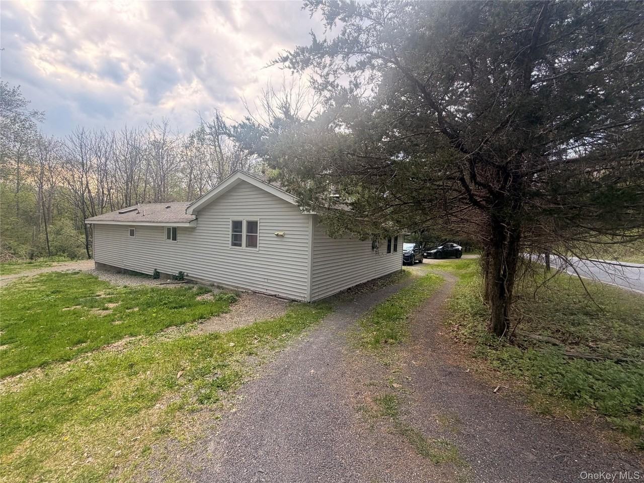 157 White Bridge Rd - Photo 2 of 11