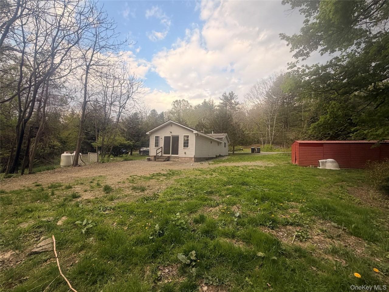 157 White Bridge Rd - Photo 3 of 11
