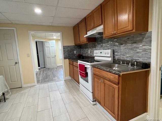 13 Tyrone Thomas Ln #A - Photo 7 of 16