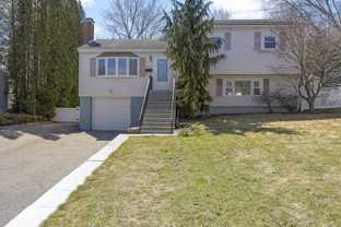 160 Ravenswood Rd - Photo 1 of 1