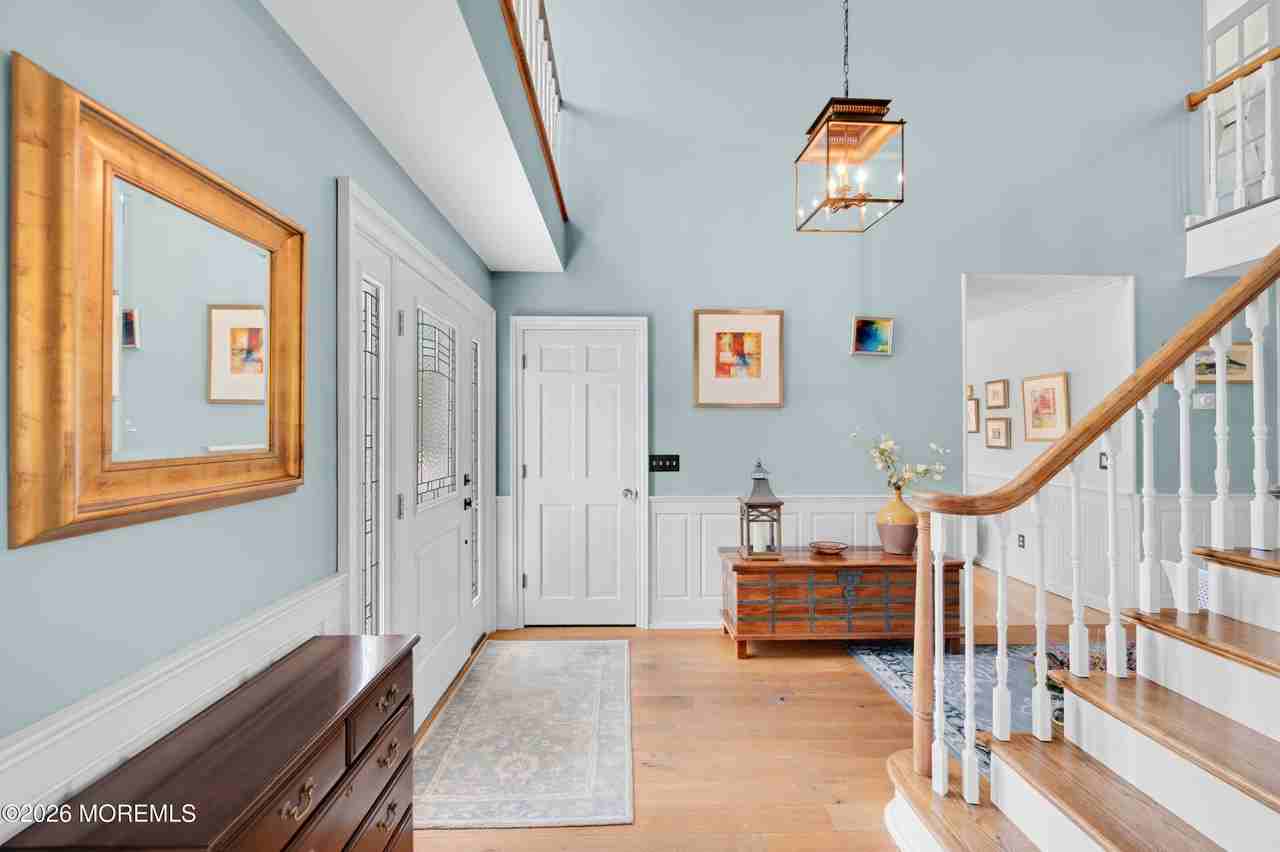 200 Beacon Blvd - Photo 5 of 36