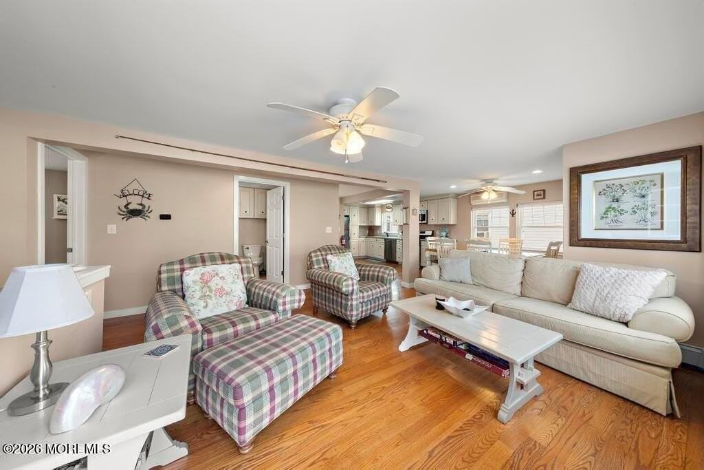 26 W Oceanview Dr - Photo 3 of 20