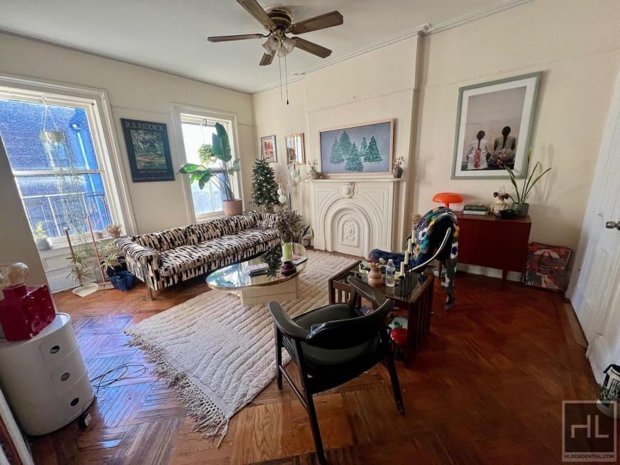 6 Brevoort Pl - Photo 2 of 10