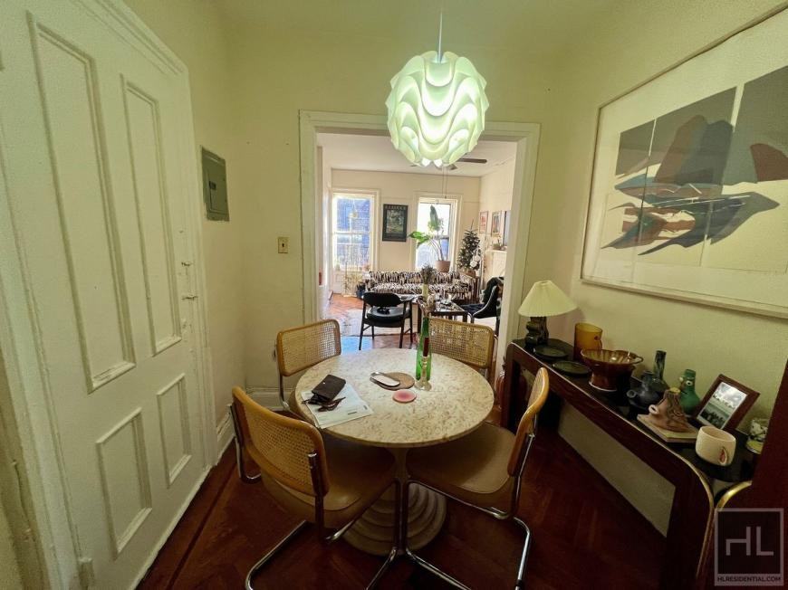 6 Brevoort Pl - Photo 7 of 10
