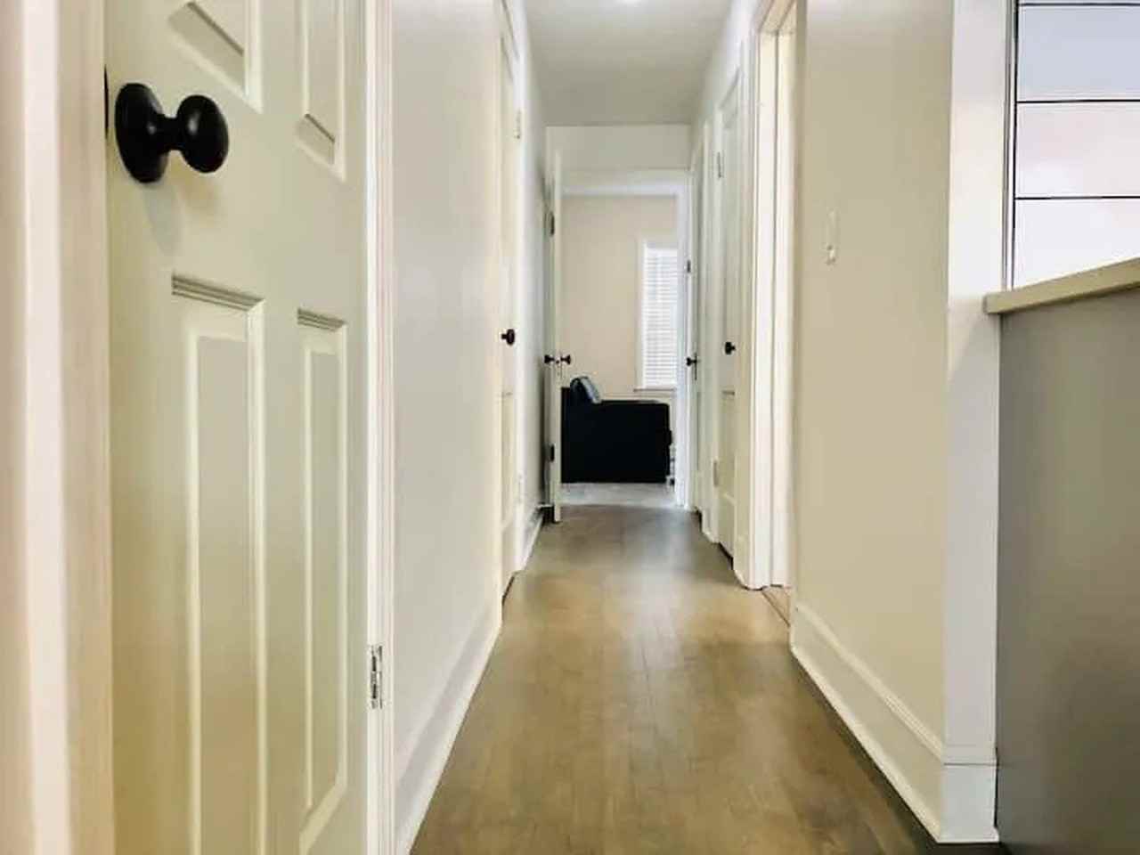 876 N Marshfield Ave #2R - Photo 7 of 7