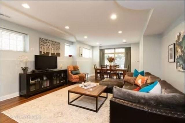6507 N Bosworth Ave #G - Photo 3 of 16
