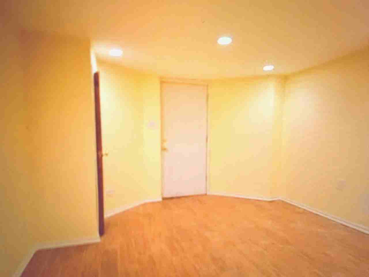 1615 W Foster Ave #G - Photo 4 of 5