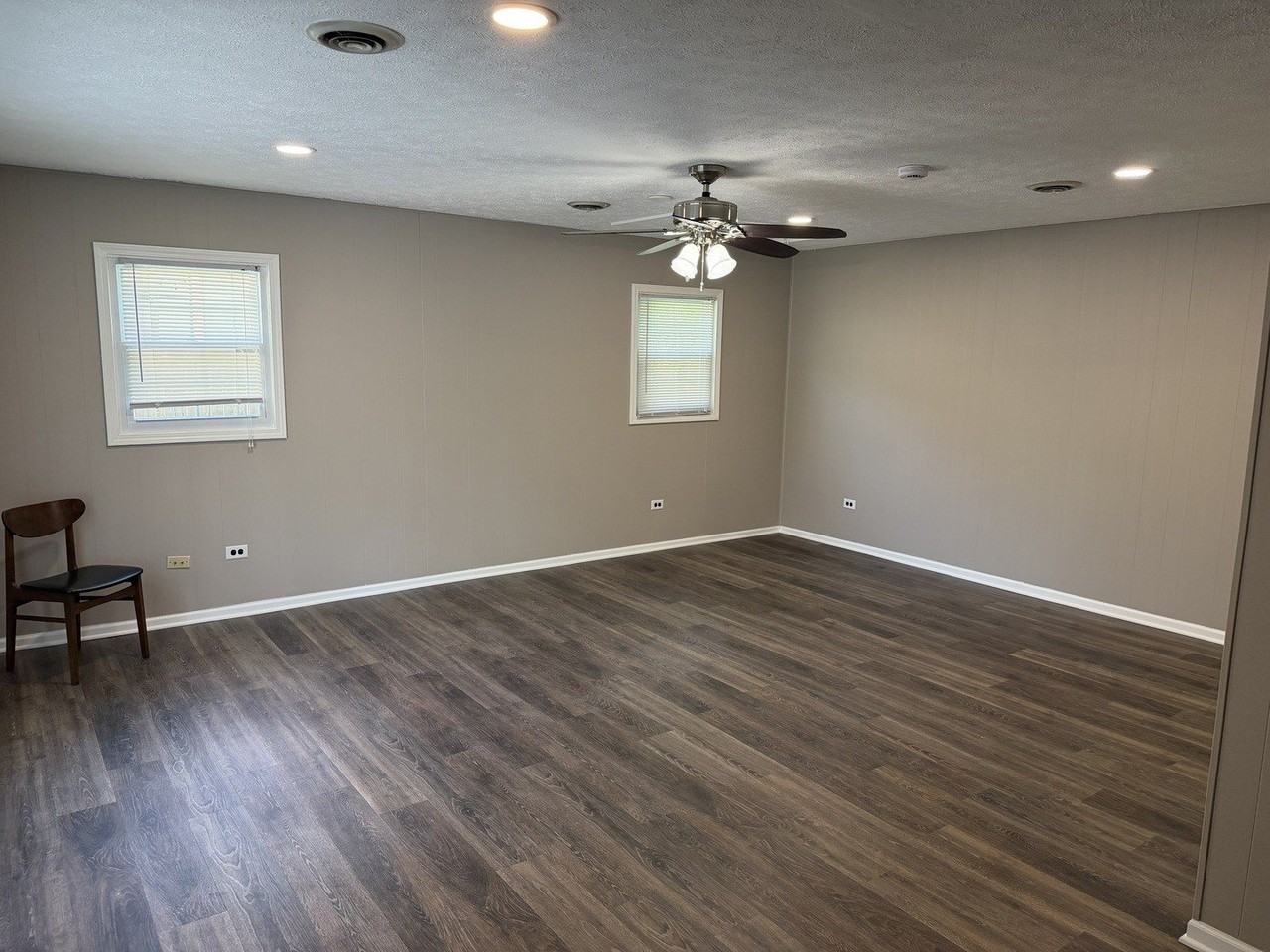 23639 W Chicago St - Photo 2 of 15