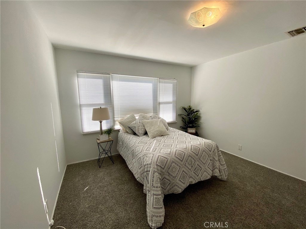 139 Acacia Ave - Photo 7 of 26