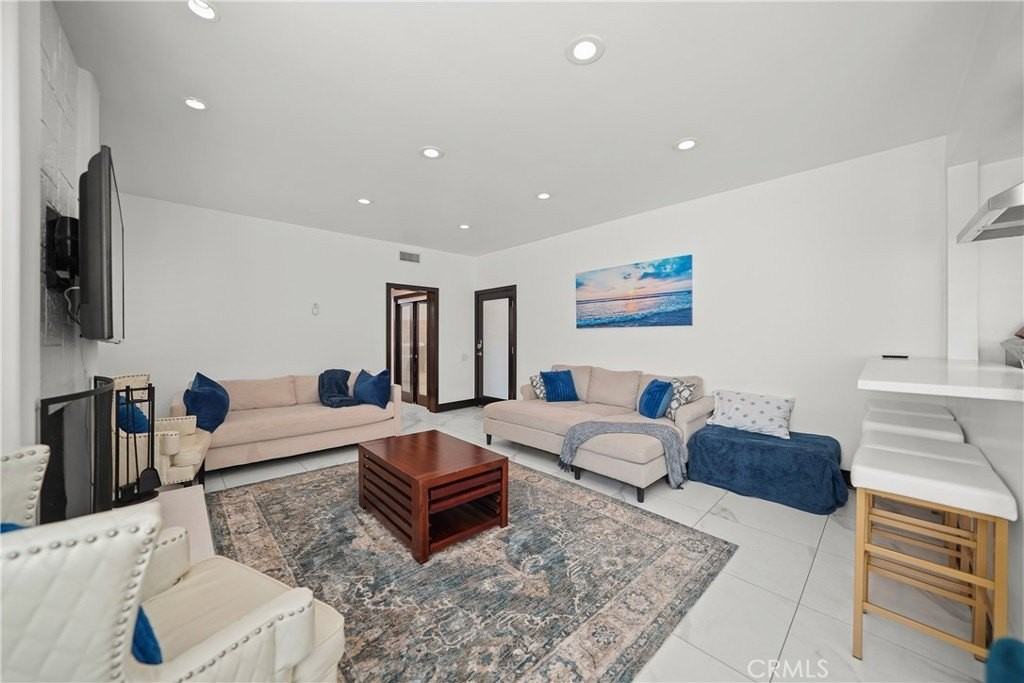 22626 Pacific Coast Hwy #9 - Photo 6 of 31