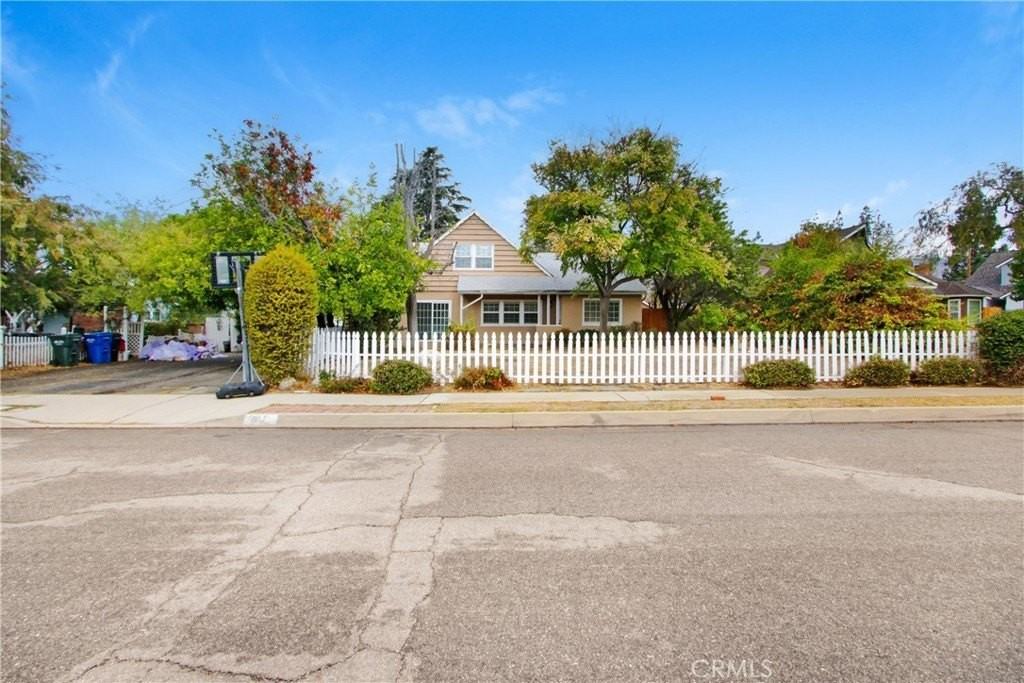 817 E Ada Ave - Photo 2 of 25