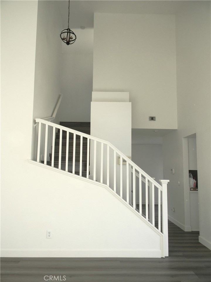 1187 White Tip Ln - Photo 2 of 3