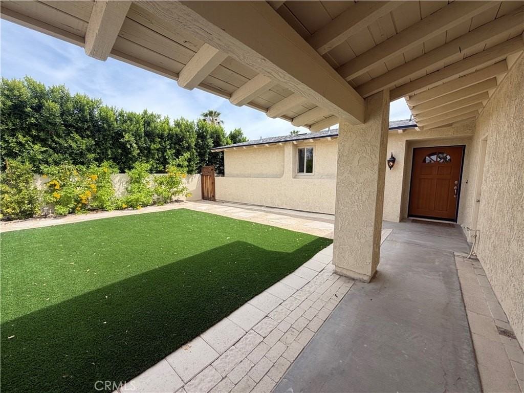 43035 Tennessee Ave - Photo 3 of 11