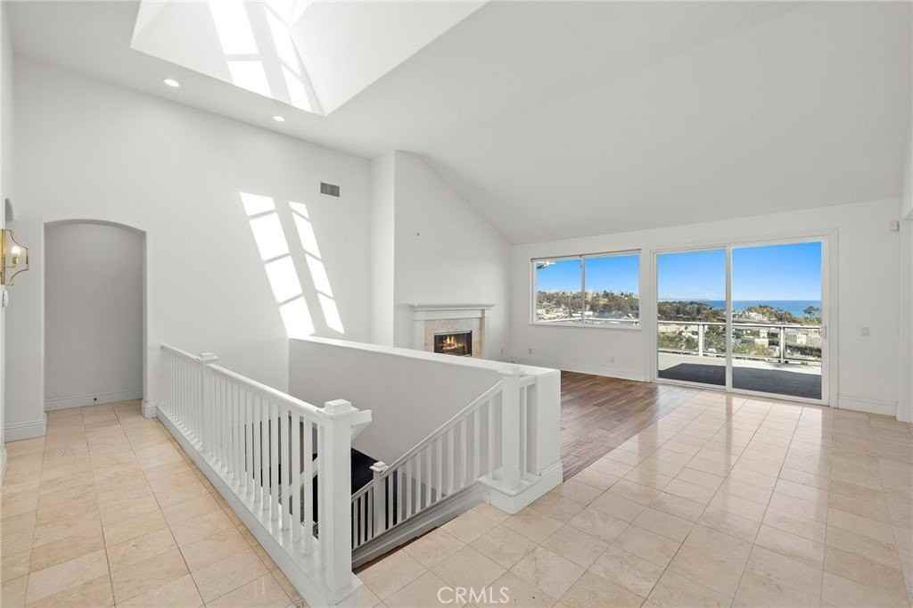 34042 Cambridge Rd - Photo 4 of 16