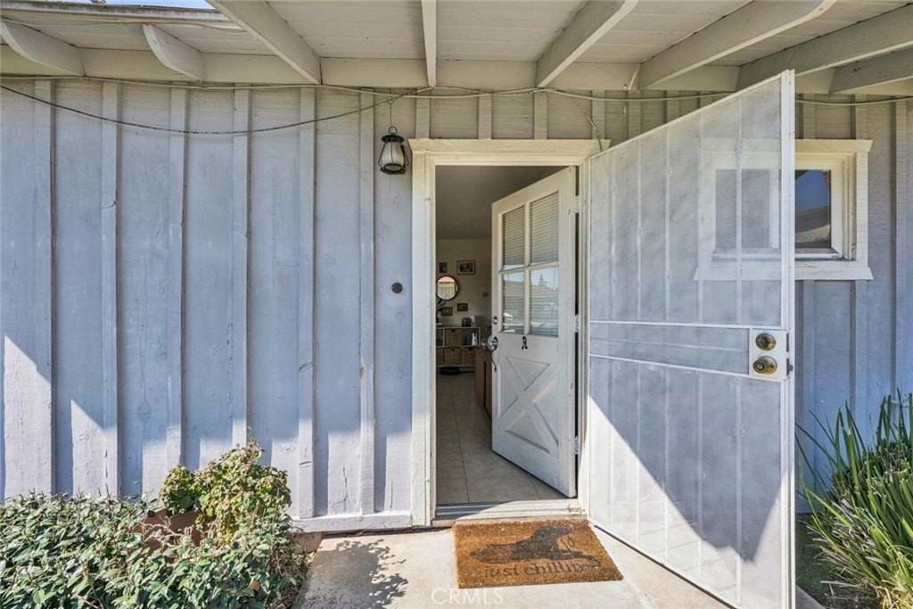 664 Center St #A - Photo 3 of 28