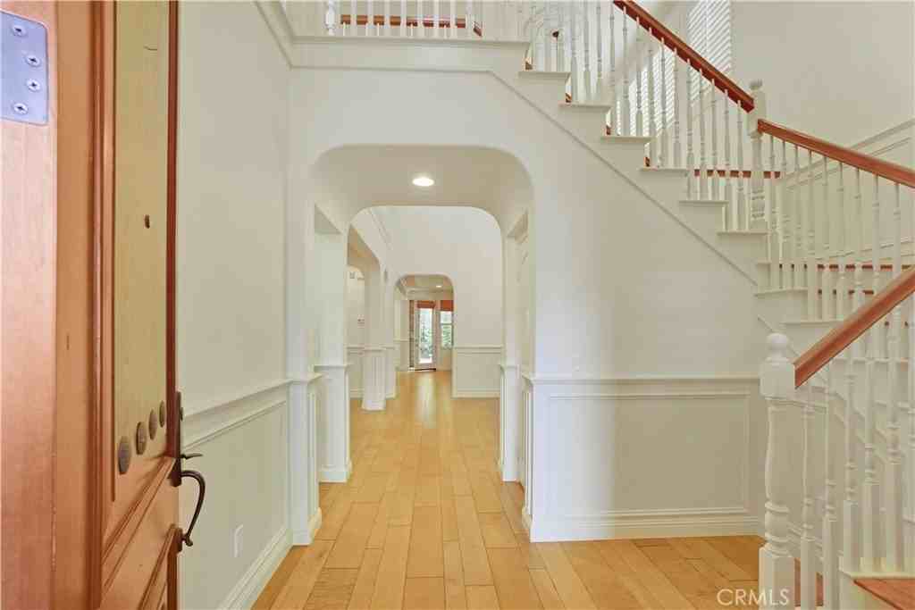 27482 Homestead Rd - Photo 3 of 50