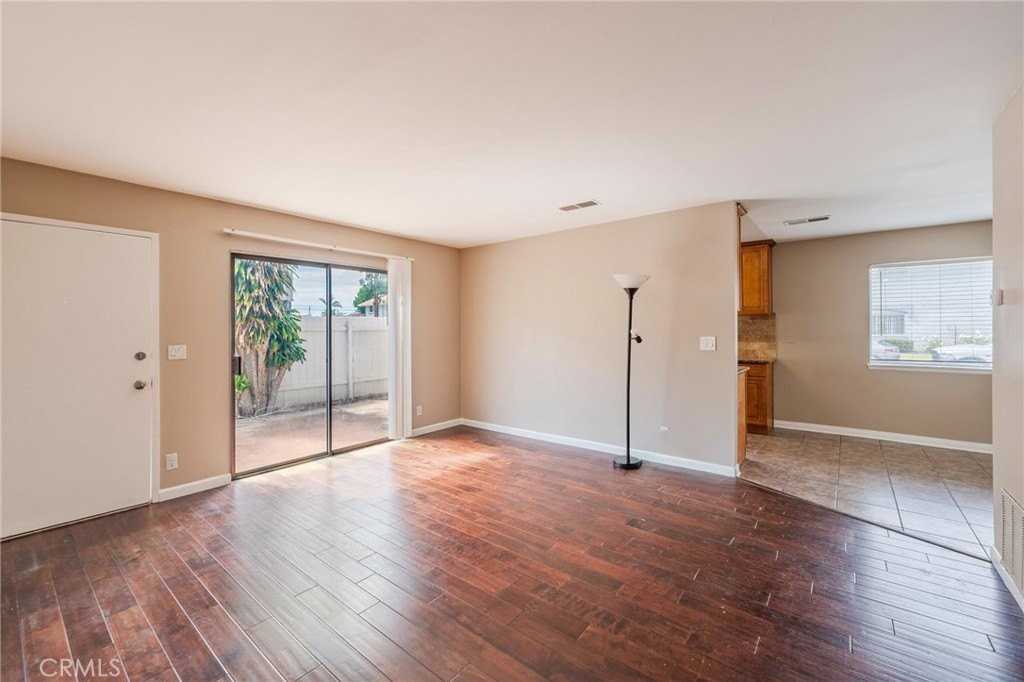 9552 Bickley Dr #7 - Photo 4 of 17