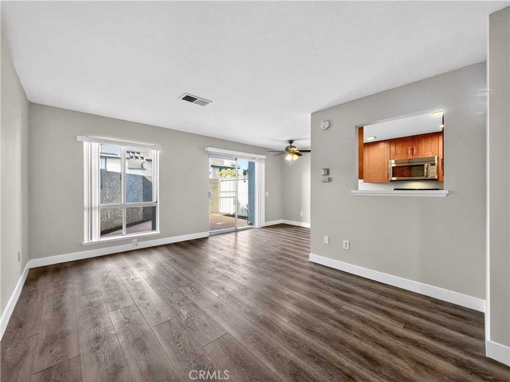 17121 Green Ln #D - Photo 6 of 20