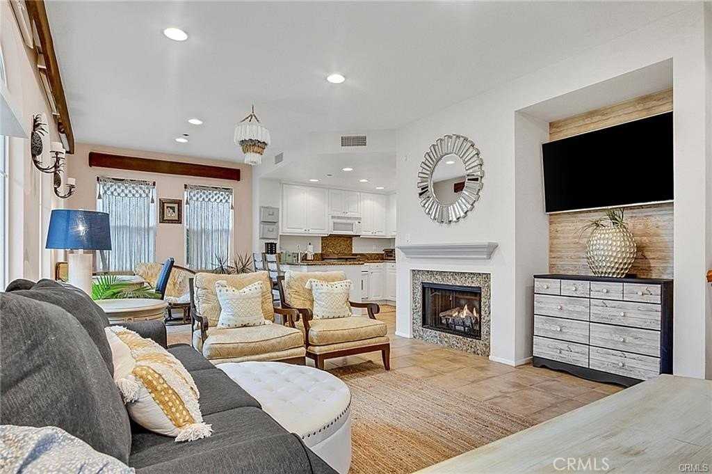 56 Paseo Rosa - Photo 3 of 24