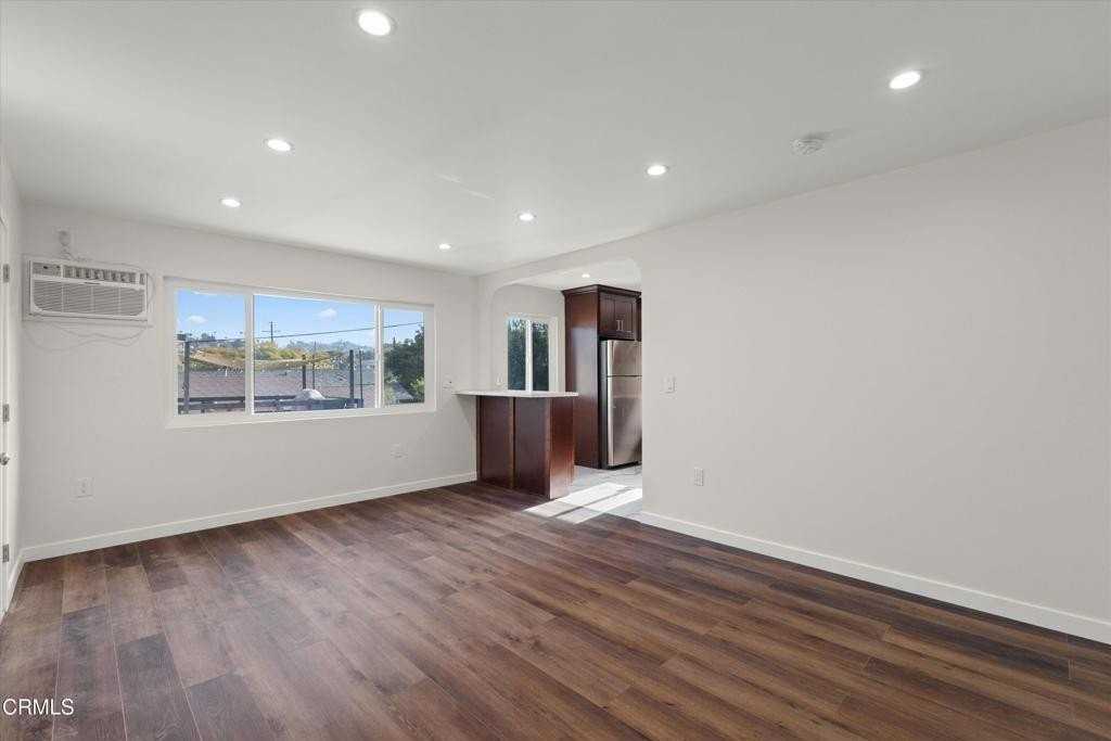 624 Silver Lake Blvd #4 - Photo 2 of 14