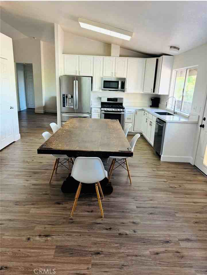 33260 Lorimer St - Photo 7 of 28