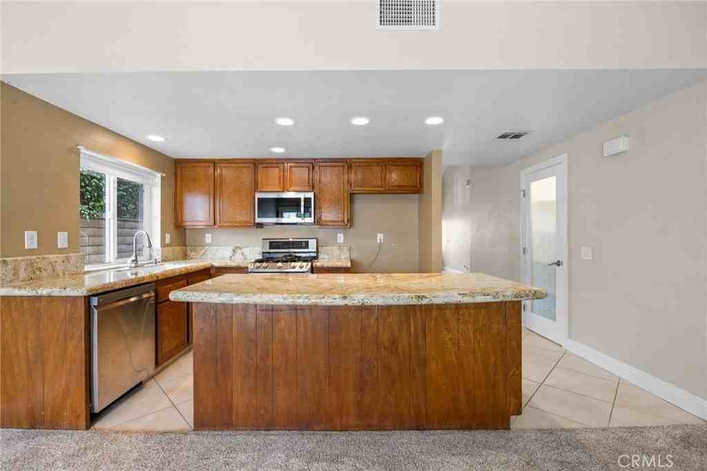 3262 Winnebago Ln - Photo 7 of 24