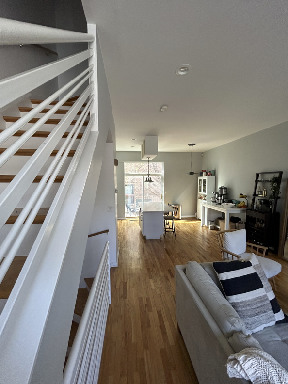2205 W Ohio St - Photo 3 of 10
