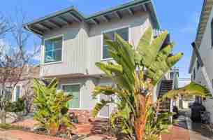 featured image of 451 30th St