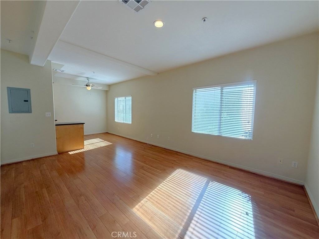 2440 Purdue Ave #101 - Photo 4 of 21