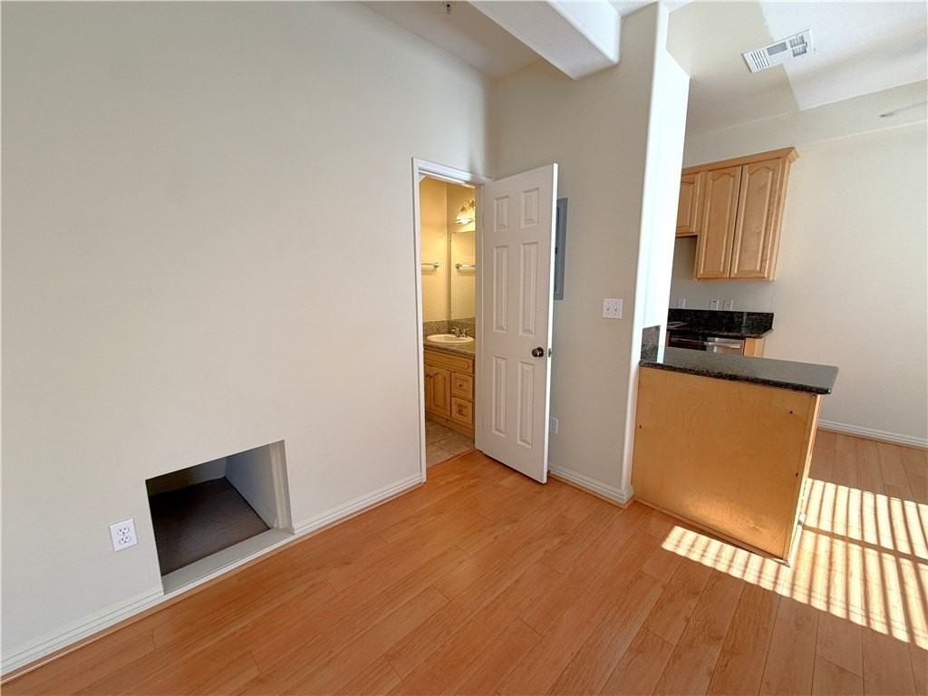 2440 Purdue Ave #101 - Photo 5 of 21