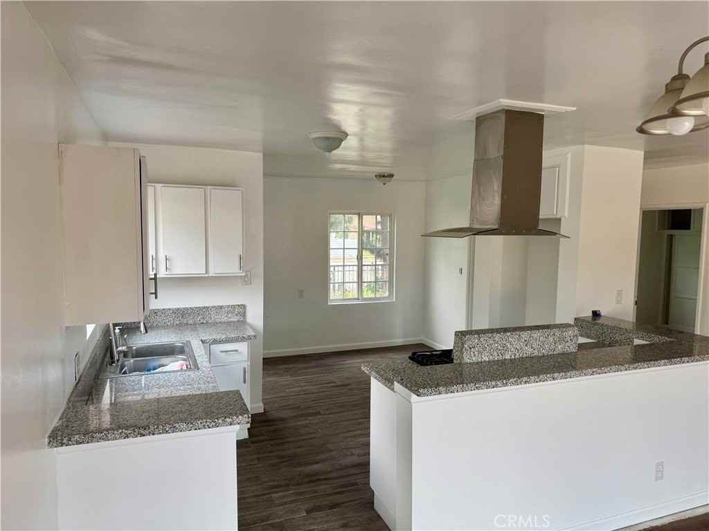 16041 Devonshire St - Photo 2 of 14