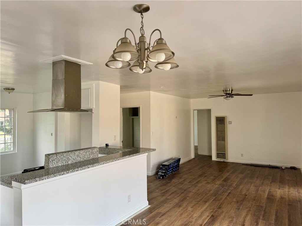 16041 Devonshire St - Photo 7 of 14
