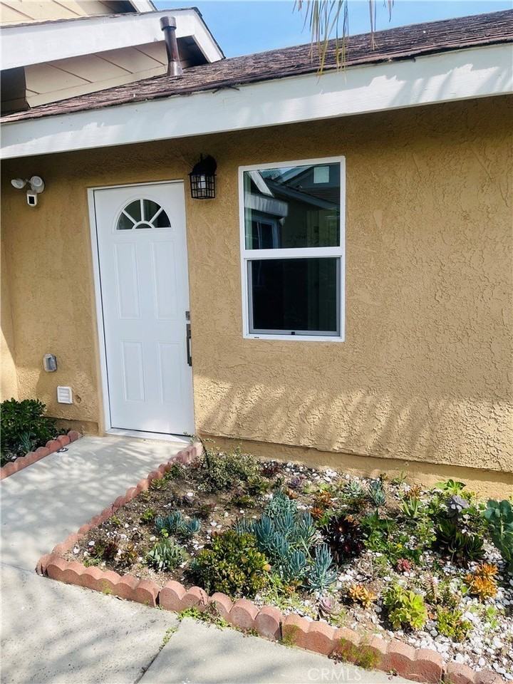 7533 Bovey Ave - Photo 3 of 22