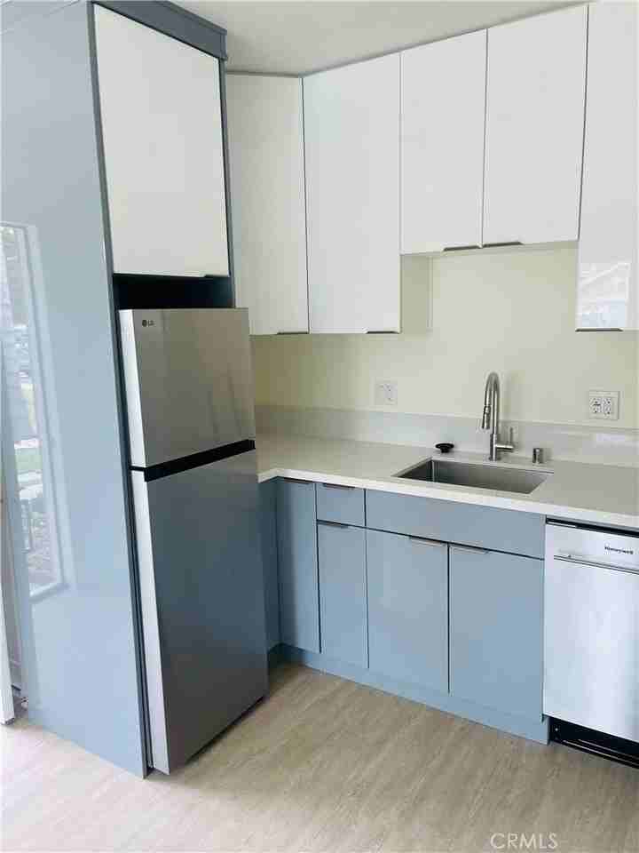 7533 Bovey Ave - Photo 6 of 22