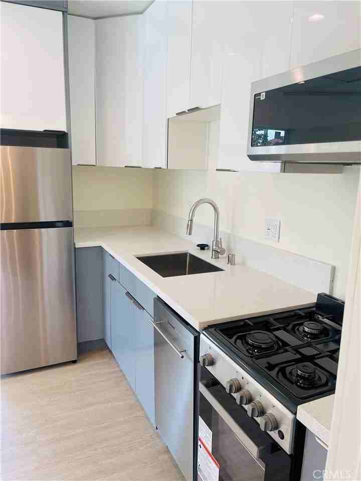 7533 Bovey Ave - Photo 7 of 22