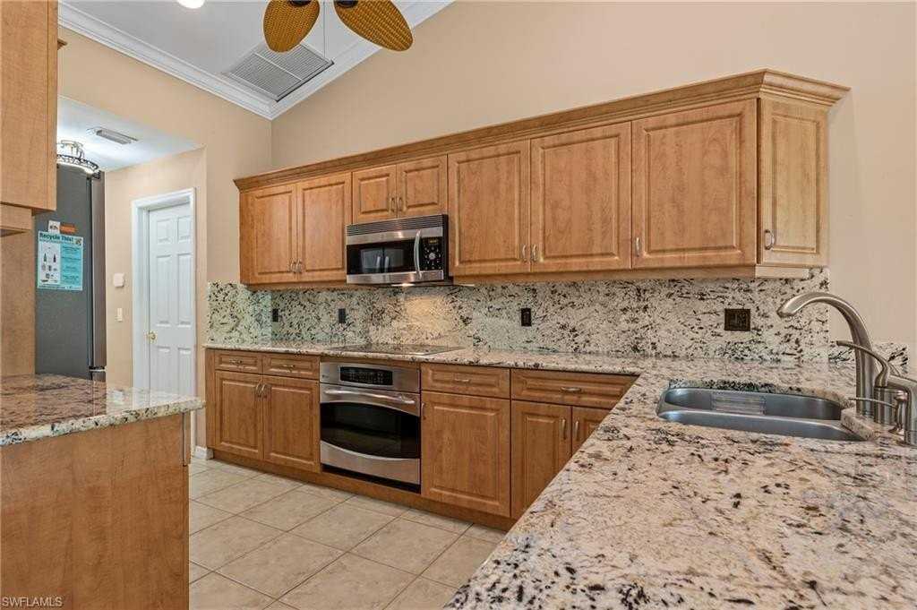 1983 E Crown Pointe Blvd - Photo 6 of 30