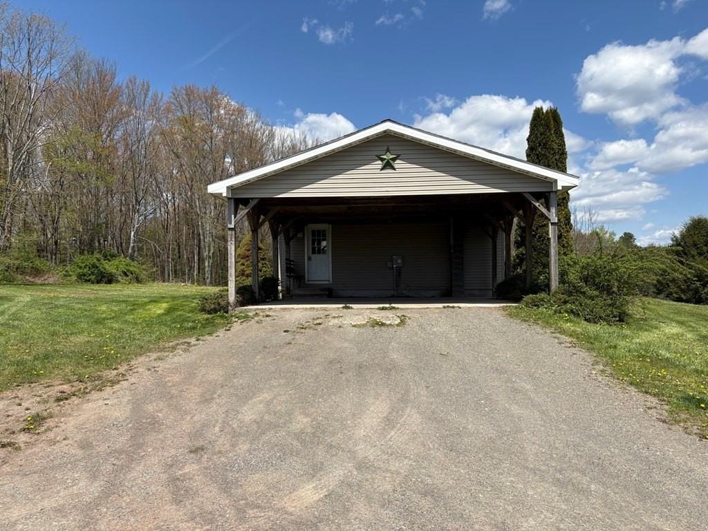 138 Kerr Rd - Photo 3 of 44