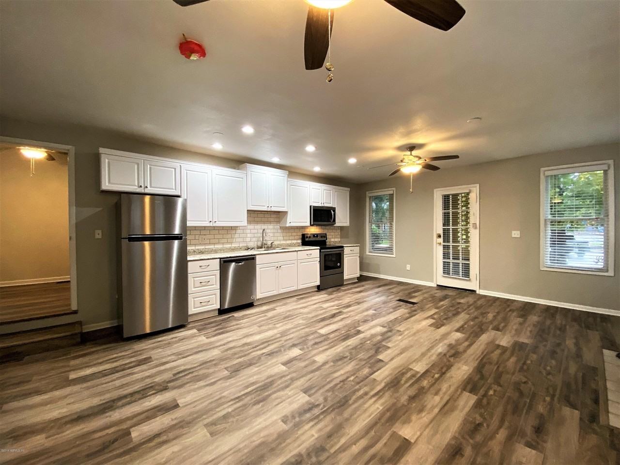 2818 Herschel St #1 - Photo 6 of 12