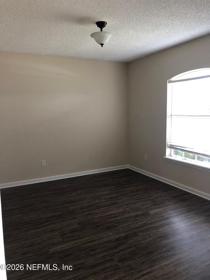 6902 Southern Oaks Dr W - Photo 3 of 17