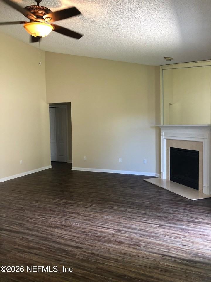 6902 Southern Oaks Dr W - Photo 5 of 17